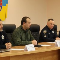 Начальник ОВА Сергій Борзов, Голова Національної поліції України Іван Вигівський, Начальник ГУНП у Вінницькій області Юрій Пархоменко