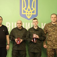 Начальник ОВА Сергій Борзов та військові