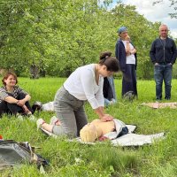 Відпрацювання алгоритму дій при серцево-легеневій реанімації на маникені