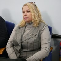 Учасниця сесії