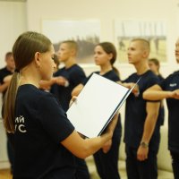 Кадетка читає клятву