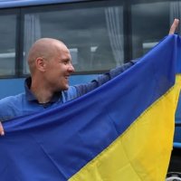 Звільнений з полону захисник