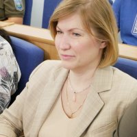 Учасниця сесії