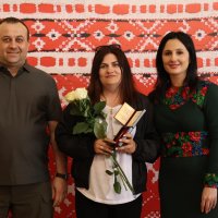 Начальник ОВА Сергій Борзов, народна депутатка України Ірина Борзова та учасниця заходу