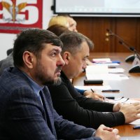учасники засідання