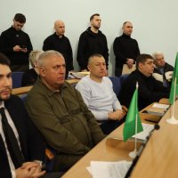 фото депутаток і депутатів у сесійній залі