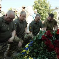 учасники покладання