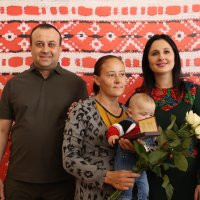 Начальник ОВА Сергій Борзов, народна депутатка України Ірина Борзова та учасниця заходу