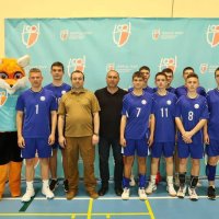 Начальник ОВА Сергій Борзов зі спортивною командою та тренером