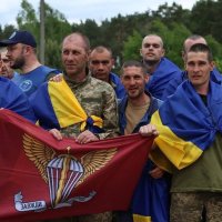 Звільнені з полону захисники