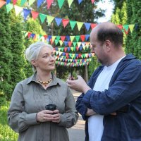 Перша заступниця начальника ОВА Наталя Заболотна з учасником заходу