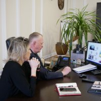 заступник начальника ОВА Сергій Здітовецький та директорка Департаменту охорони здоров’я та реабілітації ОВА Ольга Задорожна