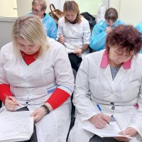 медичні працівники