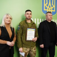 Перший заступник Начальника ОВА Наталя Заболотна, військовий та Голова обласної Ради Вячеслав Соколовий