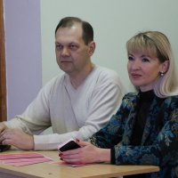 Директор Департаменту інформаційної діяльності та комунікацій з громадськістю ОВА Світлана Юзвак та завідувач кафедри Кафедри журналістики, реклами та зв'язків з громадськістю ВДПУ ім. М. Коцюбинського Віталій Гандзюк