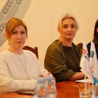 Перший заступник Начальника ОВА Наталя Заболотна та директор Департаменту соціальної та молодіжної політики ОВА Світлана Ярмоленко