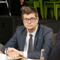 учасник зустрічі