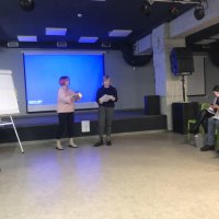 фото тренерки заходу та директора Департаменту соціальної та молодіжної політики ОВА Світлани Ярмоленко