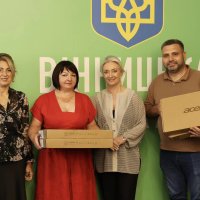 Перший заступник Начальника ОВА Наталя Заболотна, директор Департаменту охорони здоров'я та реабілітації ОВА Ольга Задорожна і учасники заходу