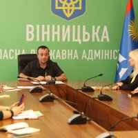 3 зала з людьми