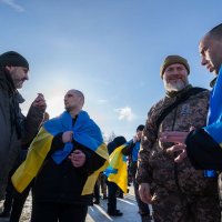 фото звільнених з полону українців