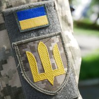 Шеврон з гербом України