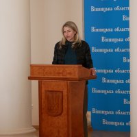 Учасниця наради