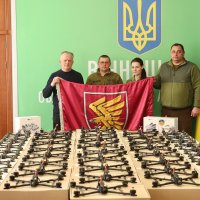Заступник Начальника ОВА Сергій Здітовецький, військові та  директор департаменту з питань цивільного захисту, ресурсного забезпечення сил оборони і безпеки ОВА Богдан Зубчик