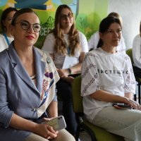 начальниця головного управління Національної соціальної сервісної служби України у Вінницькій області Наталія Квят та учасники заходу