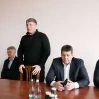 Заступник Начальника ОВА Олександр Піщик звертається до людей в залі