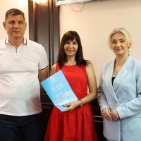 Перший заступник Начальника ОВА Наталя Заболотна, заступник голови обласної Ради Анатолій Ткач та учасниця заходу