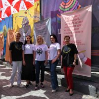 Перший заступник Начальника ОВА Наталя Заболотна, регіональна координаторка з ментального здоров'я у Вінницькій області Олена Бессараба та учасники заходу