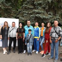 Начальник ОВА Сергій Борзов, народна депутатка України Ірина Борзова та учасники заходу 