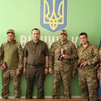 Начальник ОВА Сергій Борзов та військові