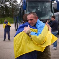 Звільнені з полону захисники