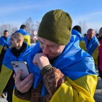 фото звільнених з полону українців