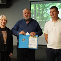 Перша заступниця Начальника ОВА Наталя Заболотна, заступник голови обласної Ради Анатолій Ткач та учасник заходу