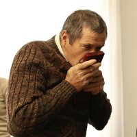 чоловік з нагородою