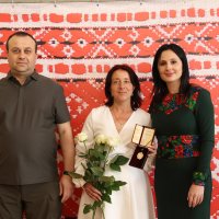 Начальник ОВА Сергій Борзов, народна депутатка України Ірина Борзова та учасниця заходу